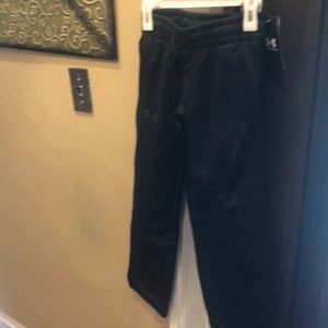 Boys black Under Armour fleece pants.  Size S